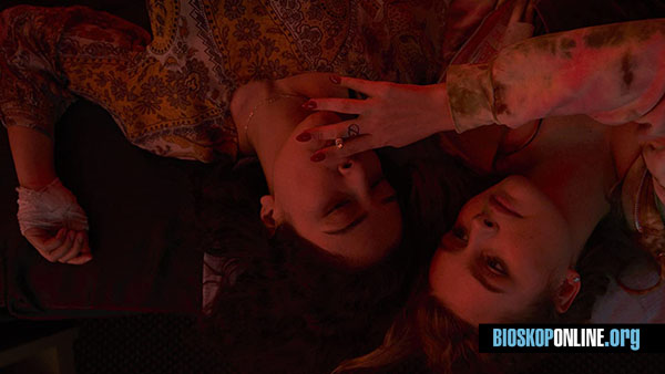 Nonton film STRAY DOLLS 2020 subtitle Indonesia