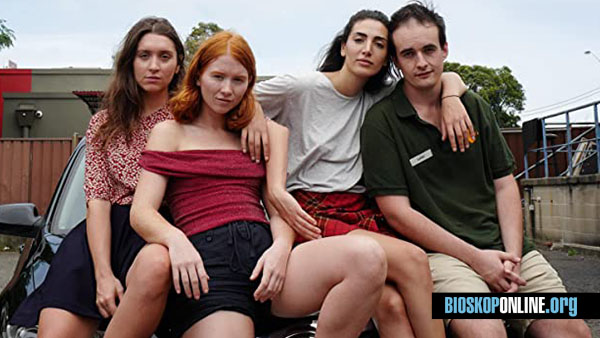 nonton film Suburban Wildlife (2019) subtitle Indonesia